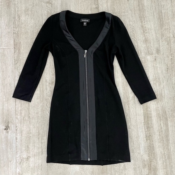 BEBE short mini skirt dress with zipper in the front leather trim size medium - Picture 11 of 13